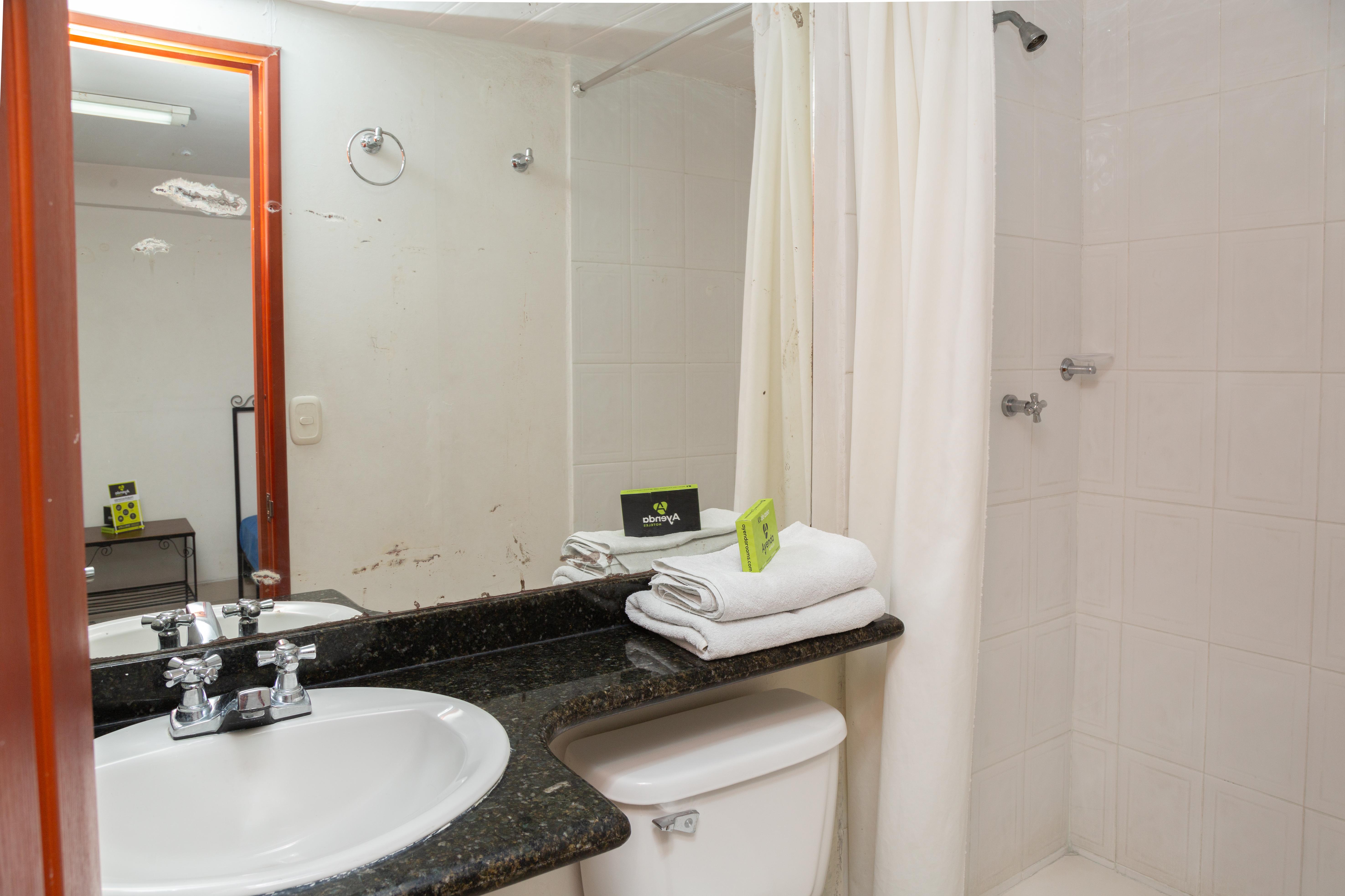 Ayenda 1131 Casa Valencia Hotel Manizales Ngoại thất bức ảnh